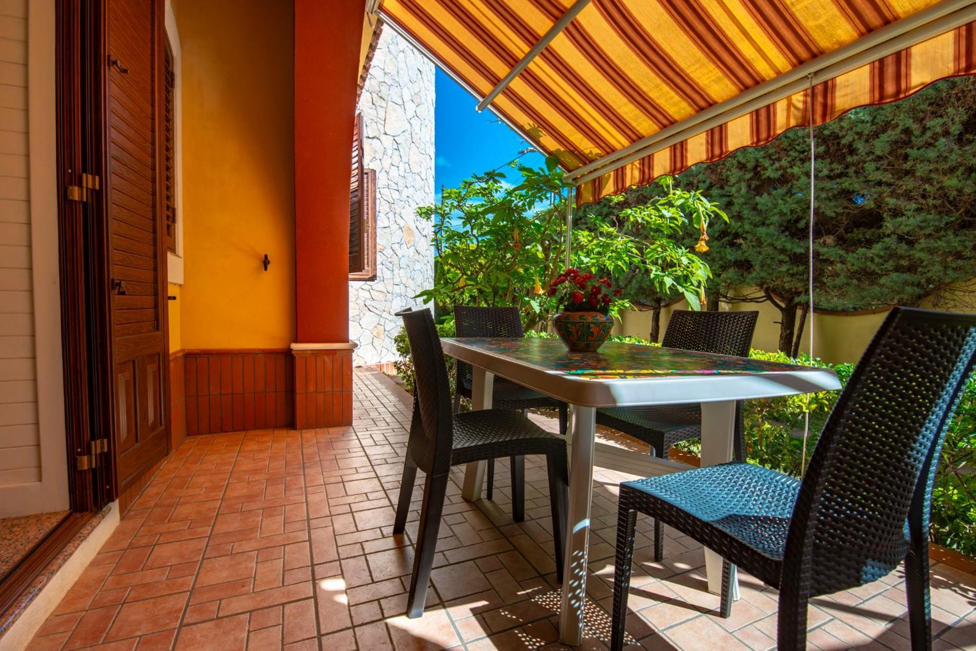 Villa Del Papiro Charme Apartments Avola Esterno foto