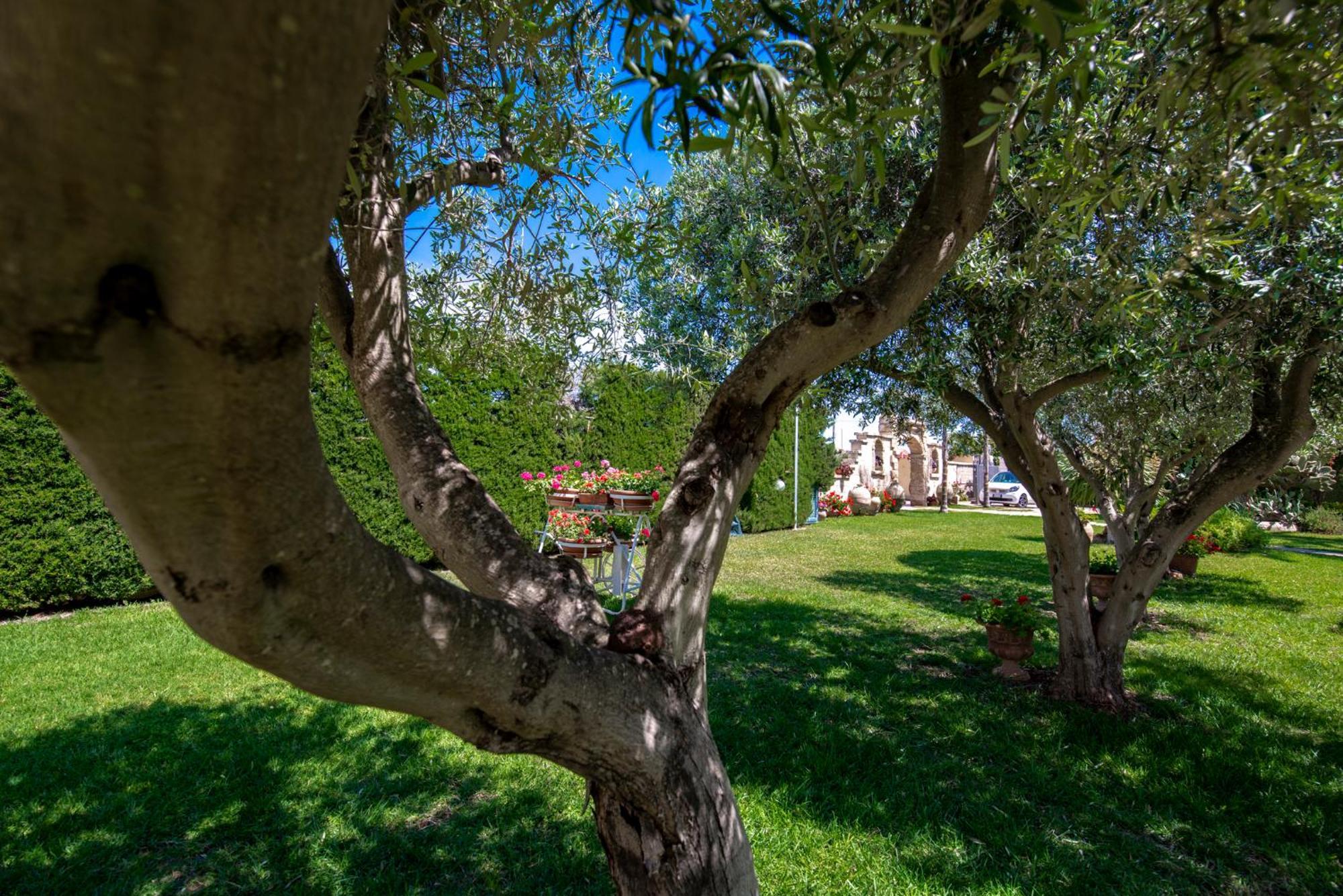 Villa Del Papiro Charme Apartments Avola Esterno foto