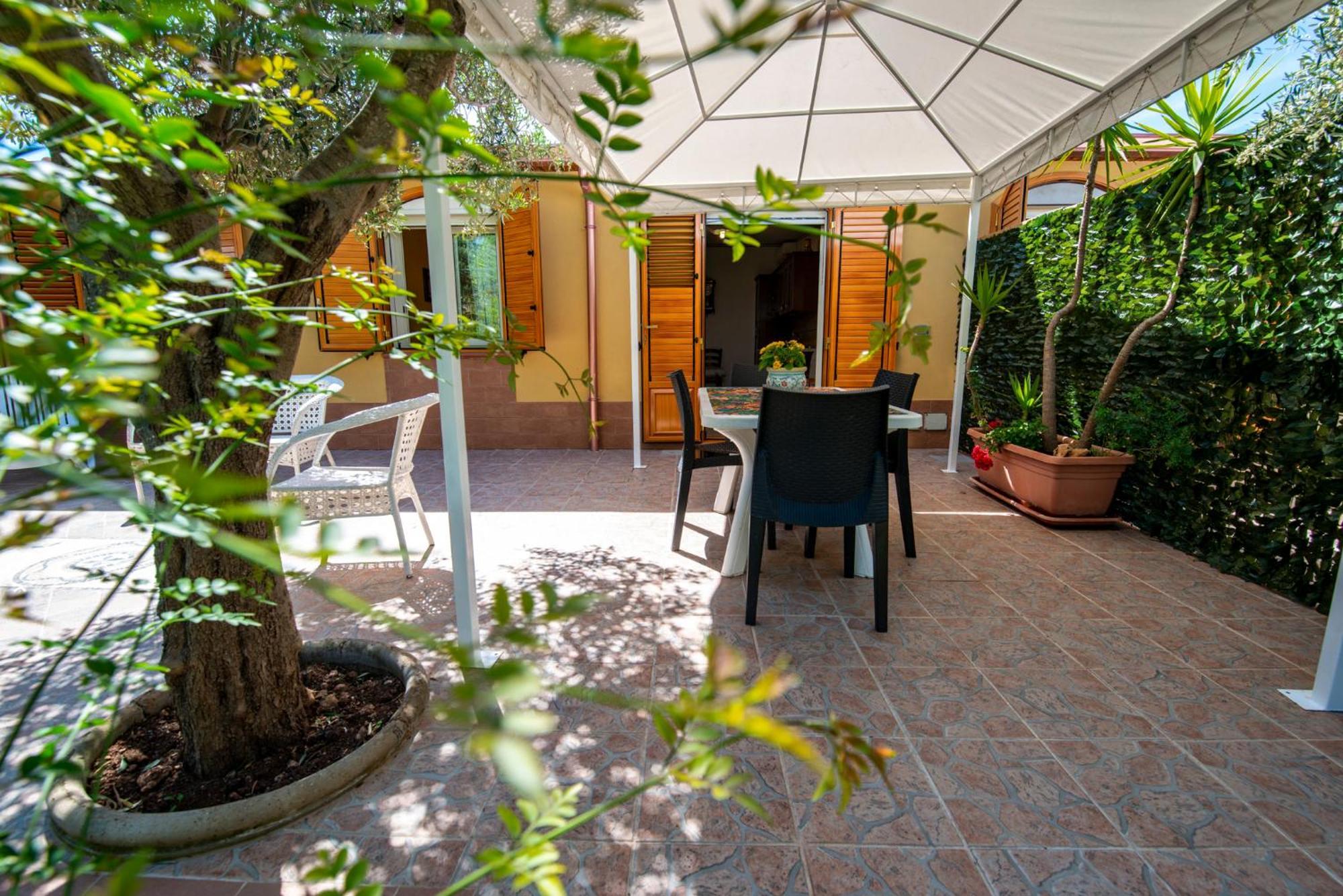 Villa Del Papiro Charme Apartments Avola Esterno foto