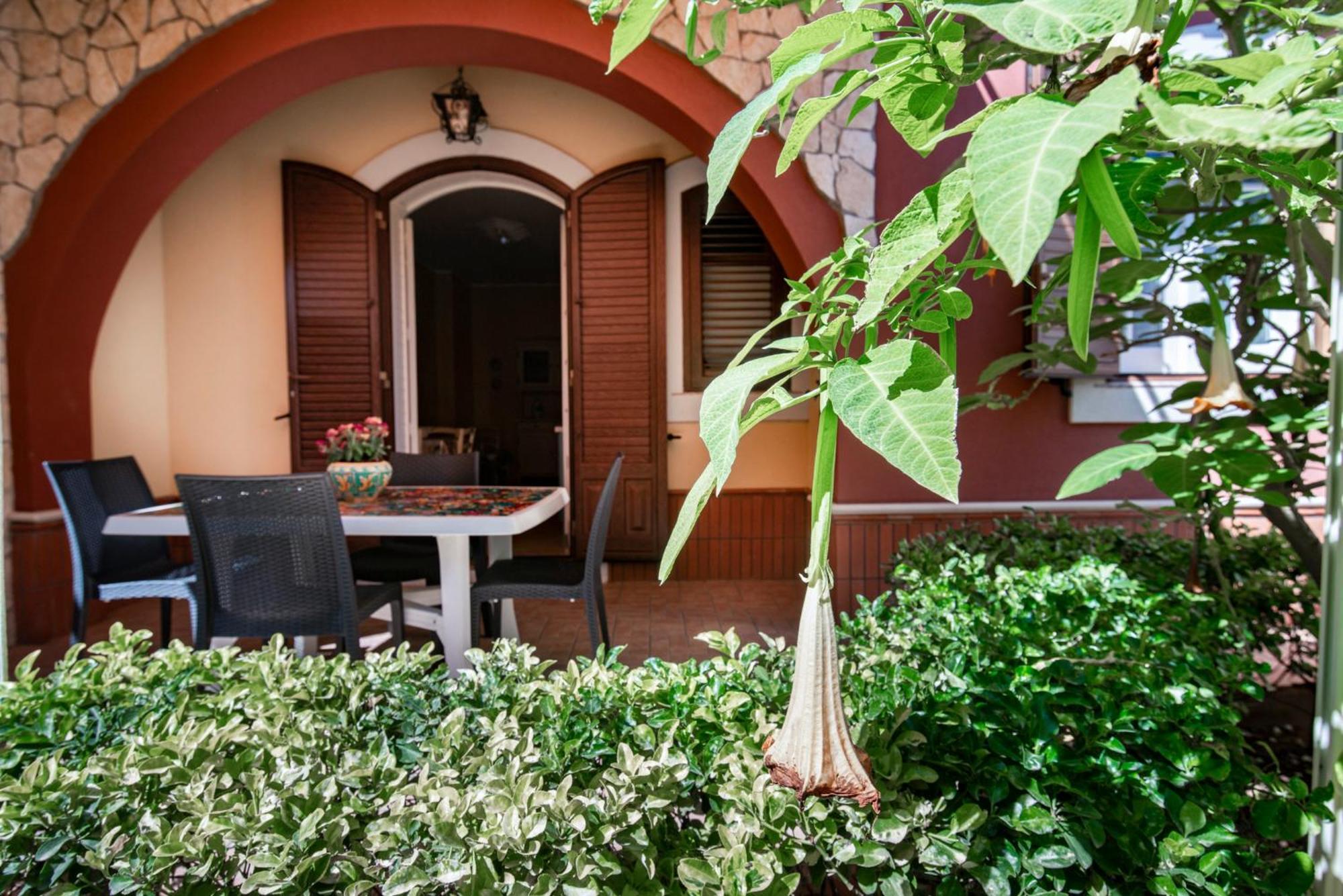 Villa Del Papiro Charme Apartments Avola Esterno foto