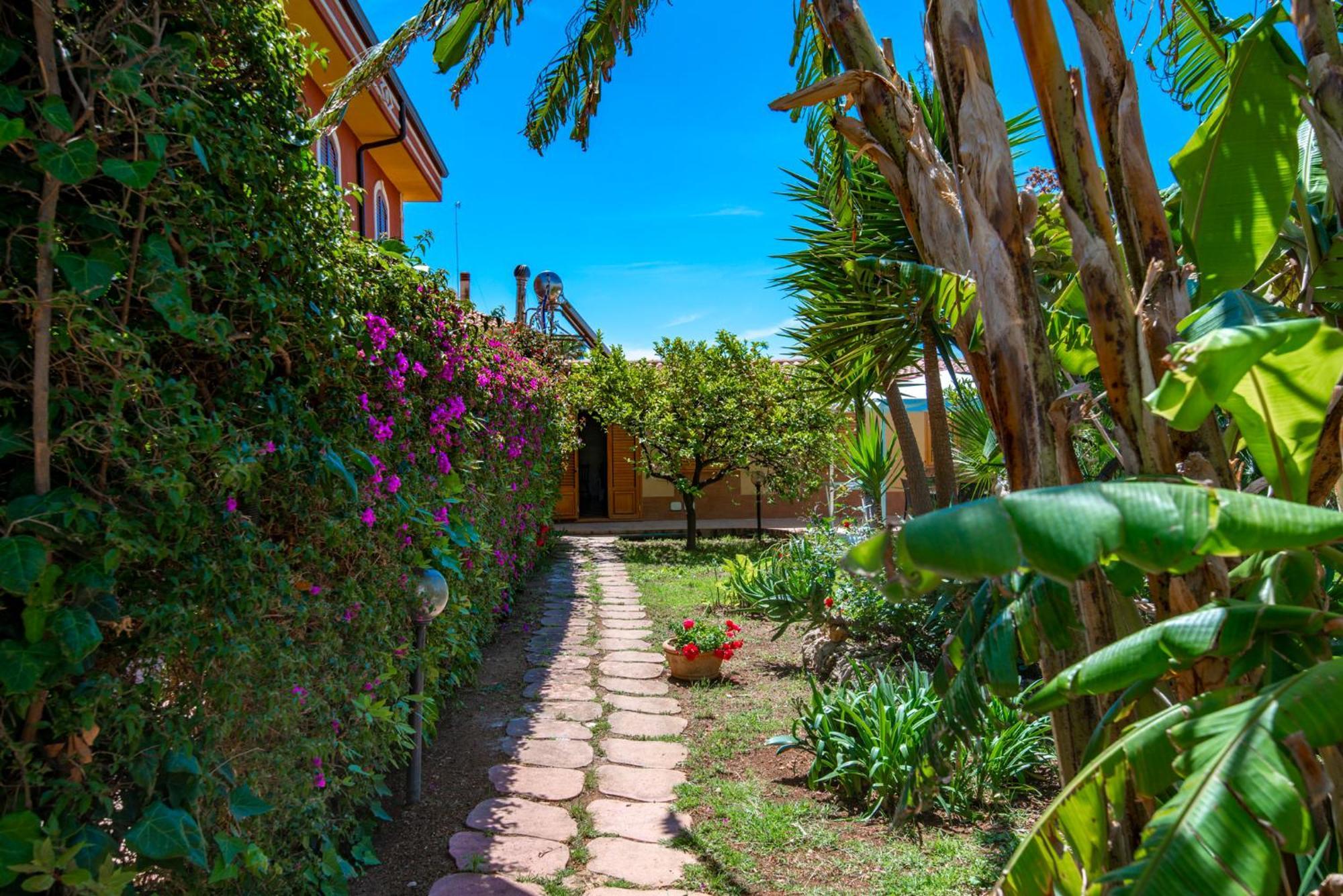 Villa Del Papiro Charme Apartments Avola Esterno foto