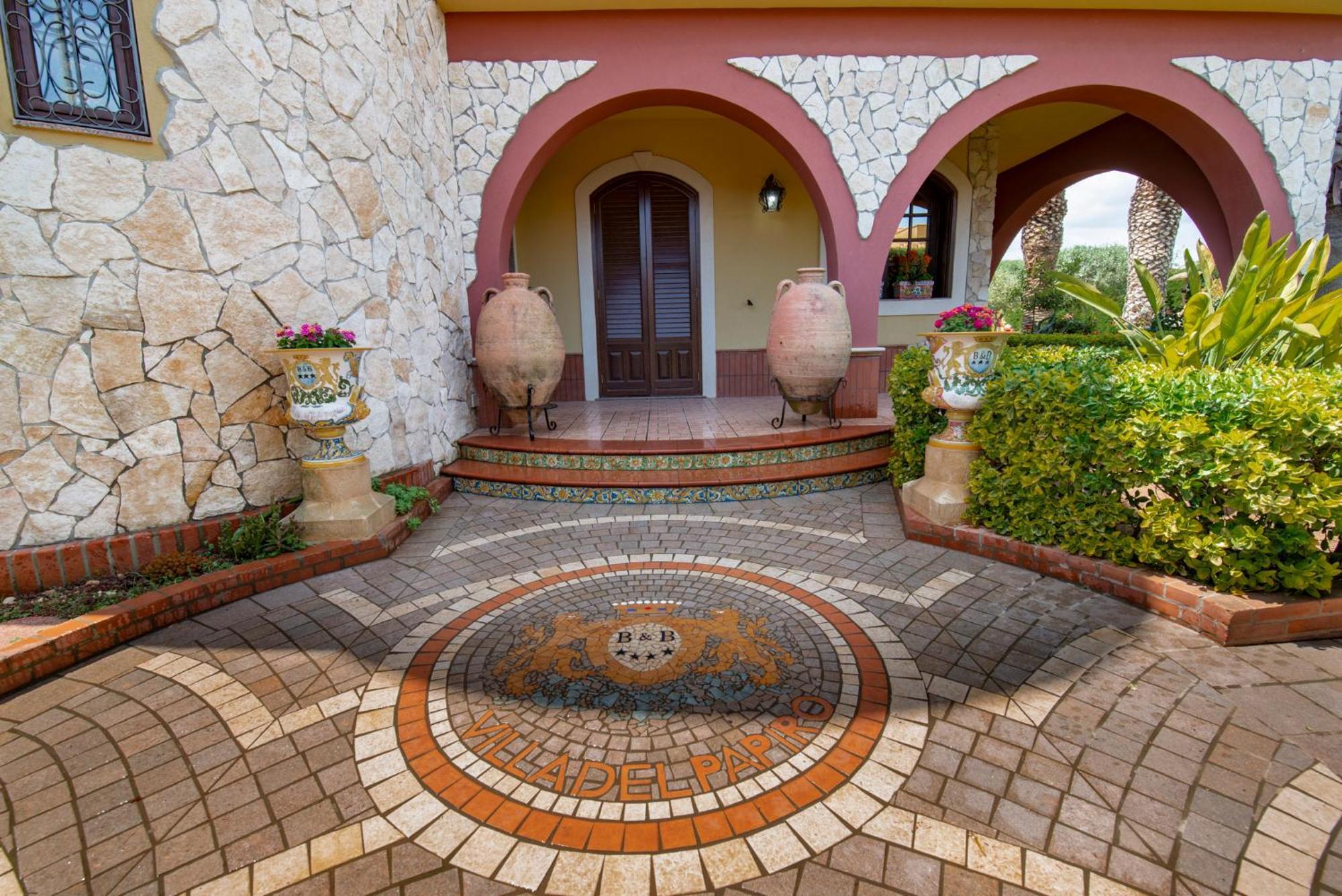 Villa Del Papiro Charme Apartments Avola Esterno foto