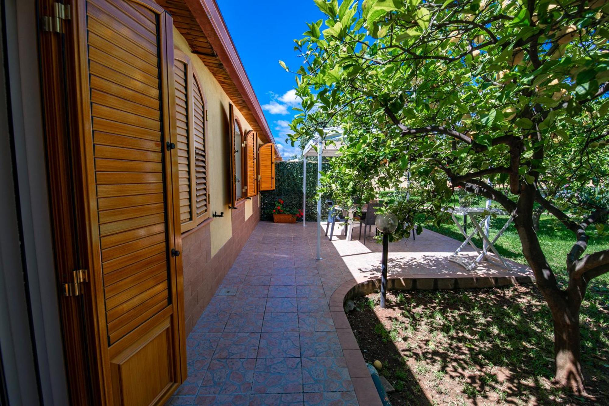 Villa Del Papiro Charme Apartments Avola Esterno foto