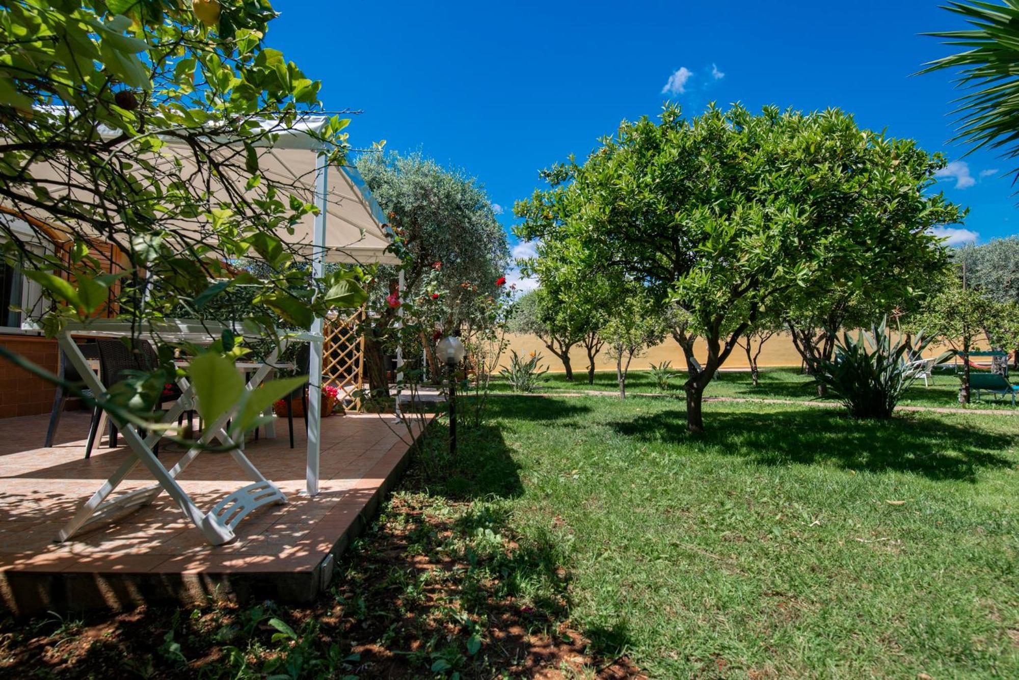 Villa Del Papiro Charme Apartments Avola Esterno foto