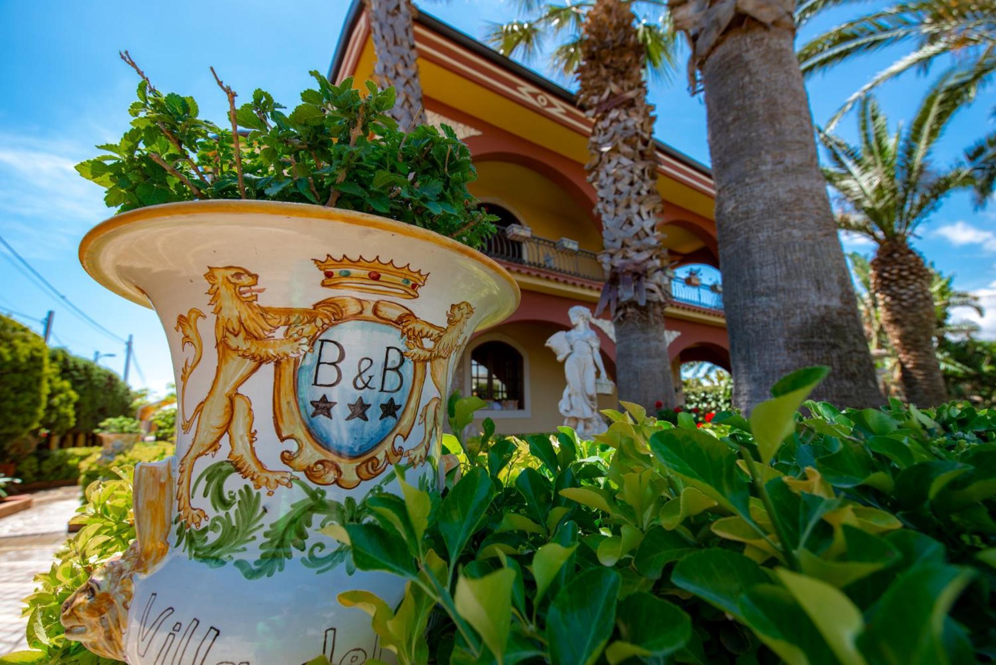 Villa Del Papiro Charme Apartments Avola Esterno foto